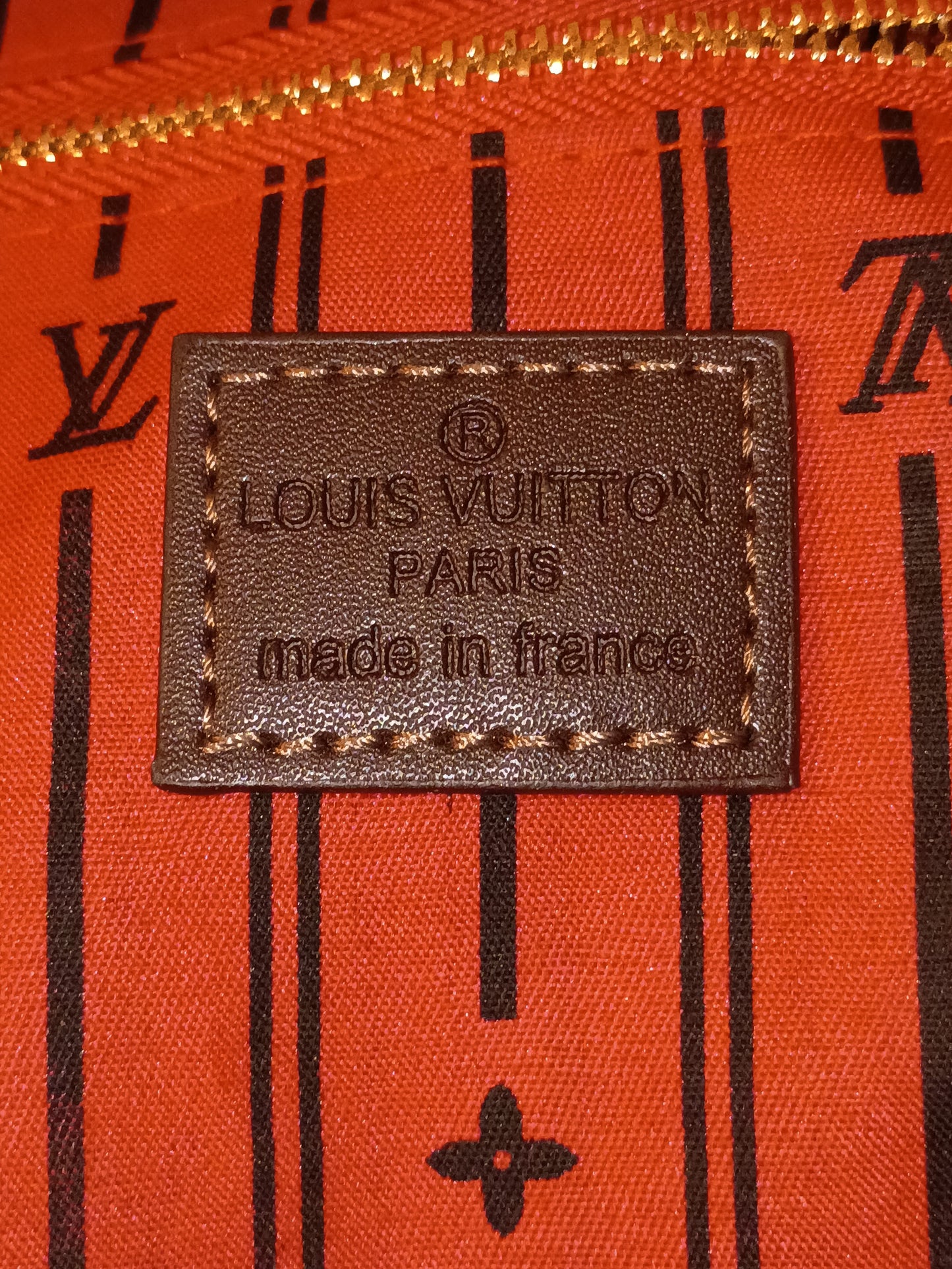 Checkered Speedy And Wallet