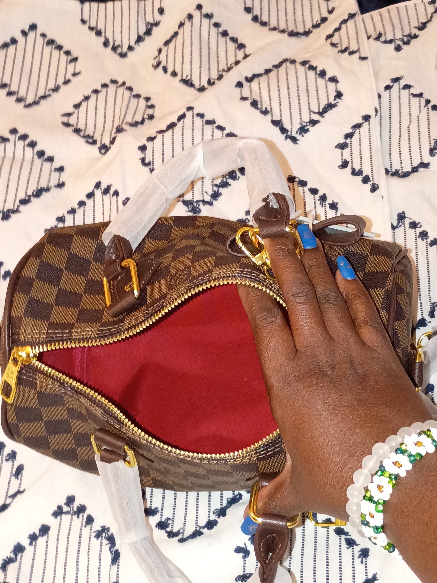 Checkered Speedy And Wallet