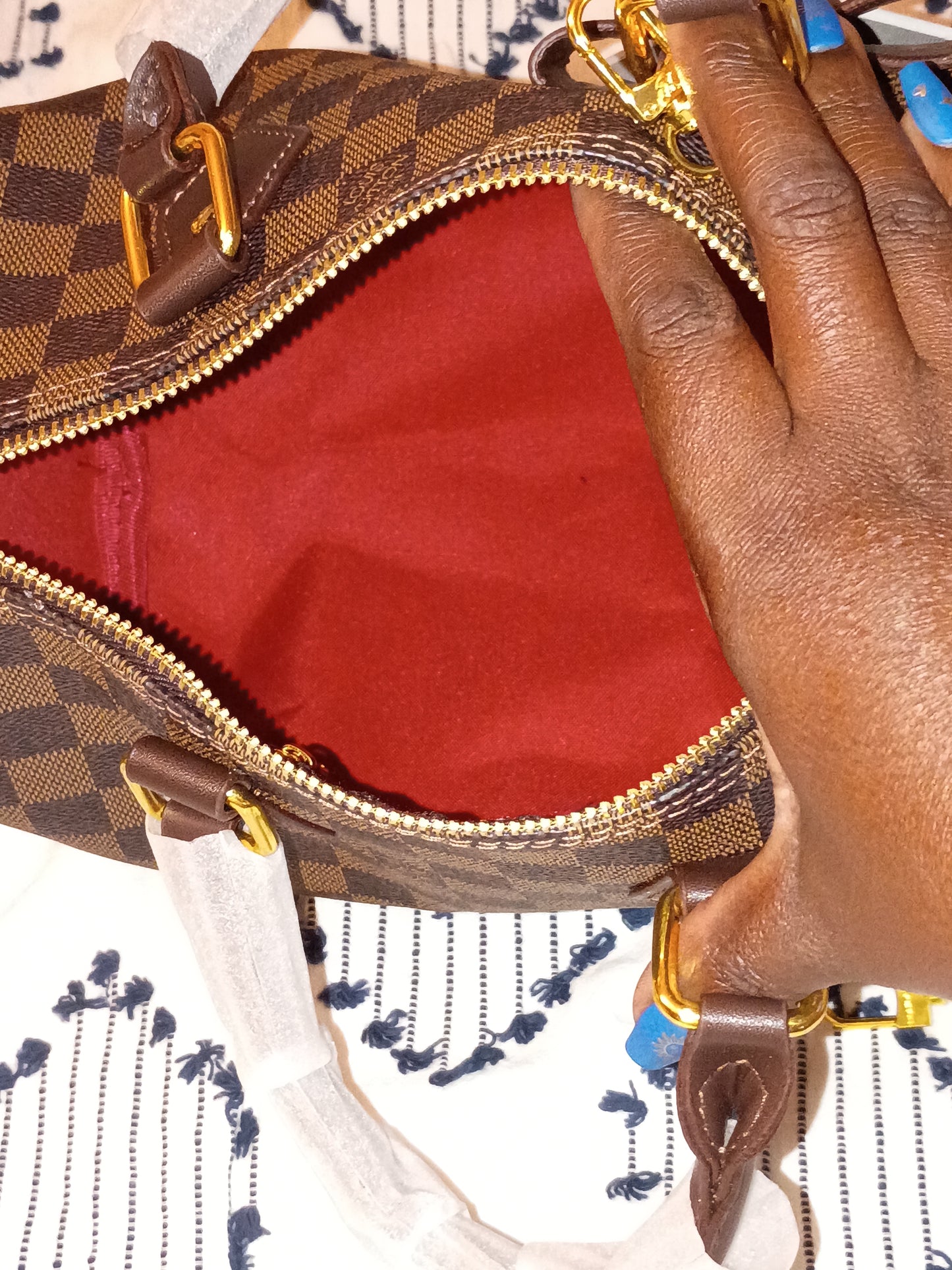 Checkered Speedy And Wallet
