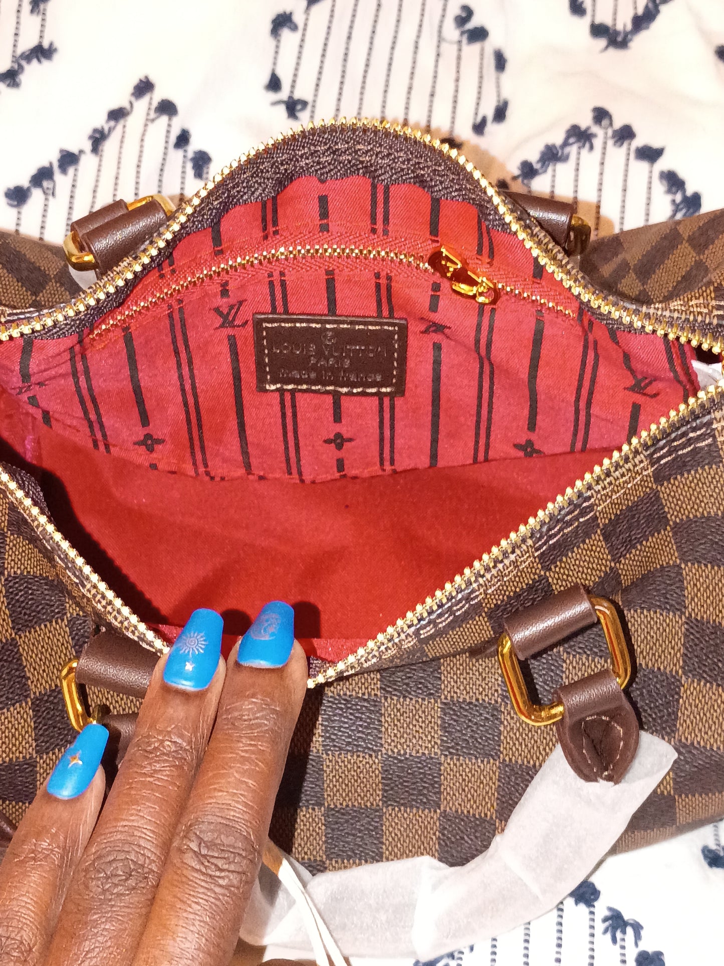 Checkered Speedy And Wallet