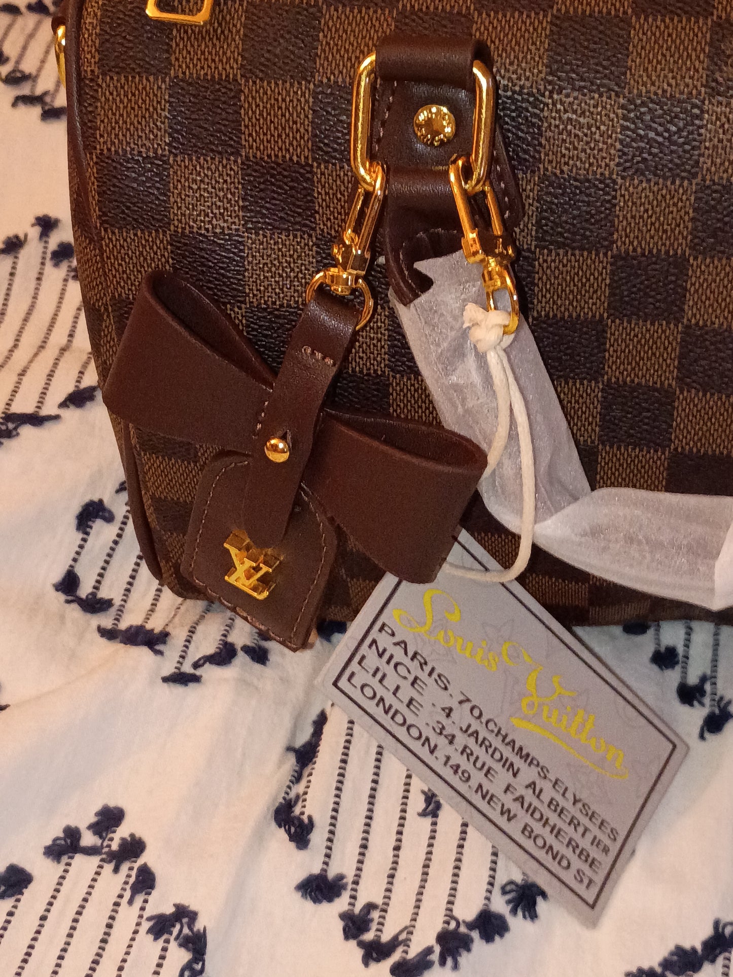 Checkered Speedy And Wallet