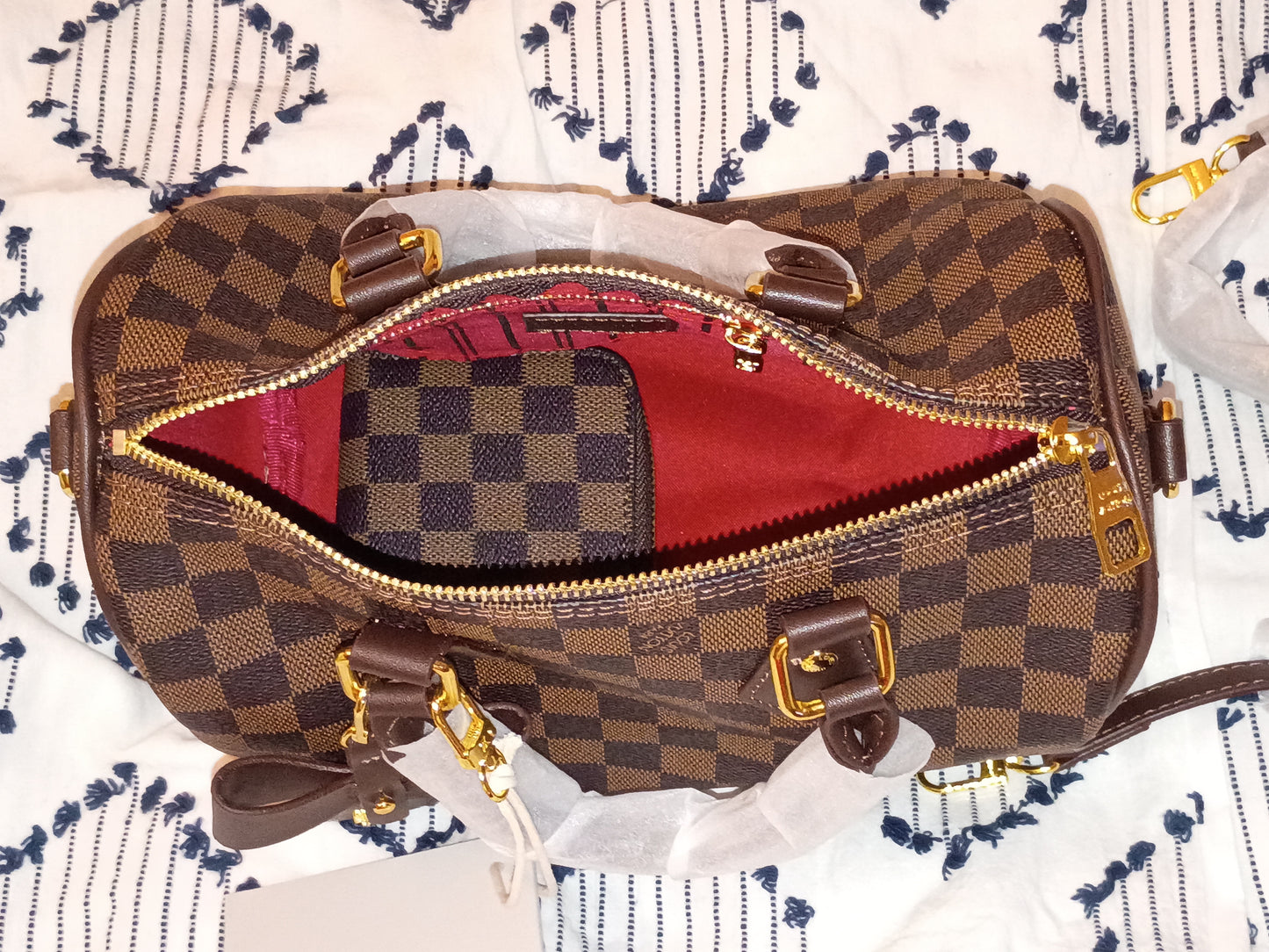 Checkered Speedy And Wallet