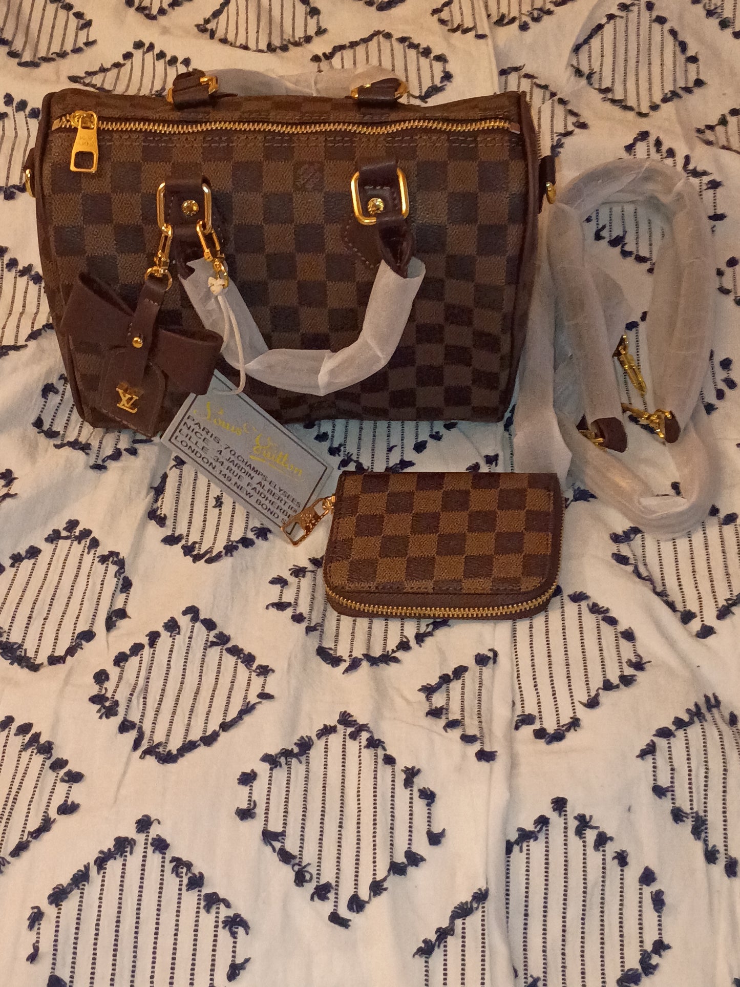 Checkered Speedy And Wallet